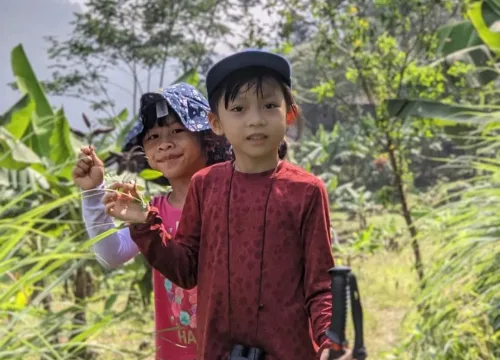 Ingin Liburan Seru dengan Si Kecil? Yuk Trekking ke Wisa!