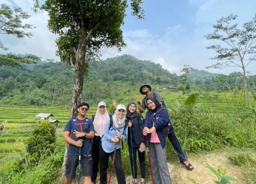 Petualangan Trekking Seru! Ikut bersama Go Trekking Sentul dan nikmati sensasi alam yang memukau